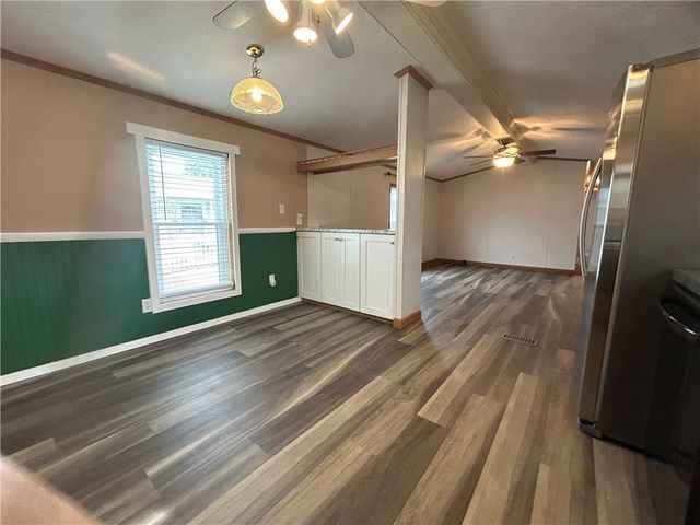 28 Hilltop Dr, Union Twp, PA 15332