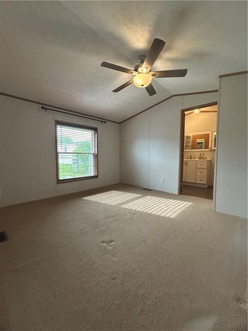 28 Hilltop Dr, Union Twp, PA 15332