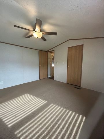 28 Hilltop Dr, Union Twp, PA 15332