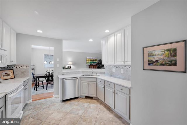 115 HAWK VALLEY LN, Denver, PA 17517