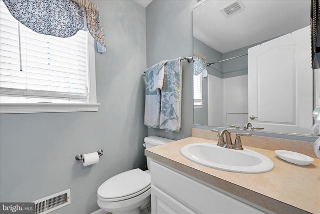 115 HAWK VALLEY LN, Denver, PA 17517