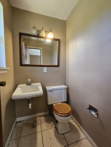 3254 W 74th Court, Merrillville, IN 46410