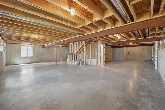 778 Creekmoor Drive, Raymore, MO 64083