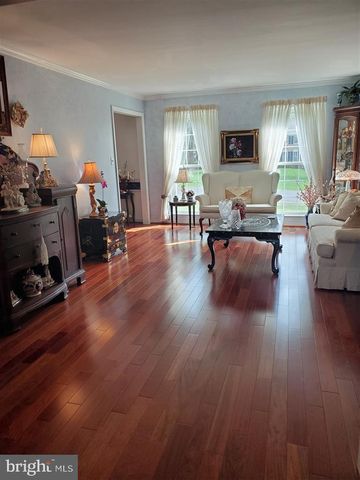 10406 DUNN MEADOW RD, Vienna, VA 22182