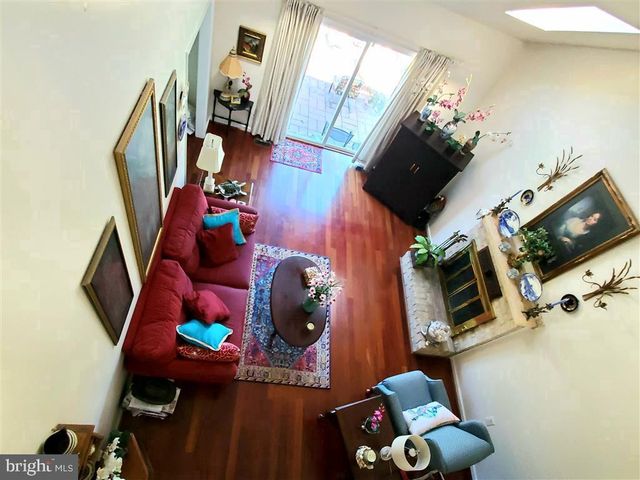 10406 DUNN MEADOW RD, Vienna, VA 22182