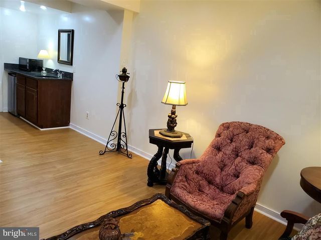 10406 DUNN MEADOW RD, Vienna, VA 22182