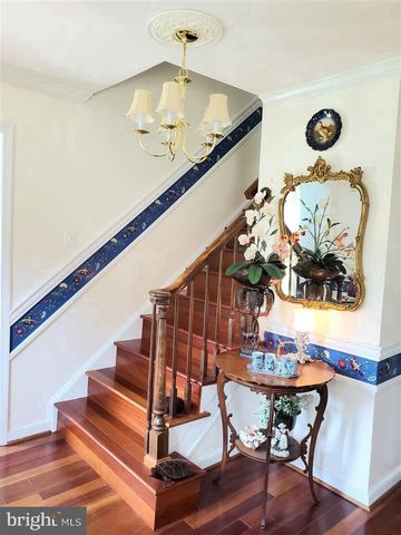 10406 DUNN MEADOW RD, Vienna, VA 22182