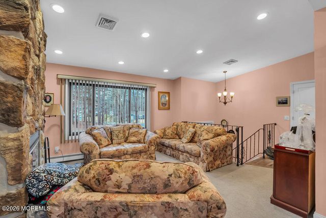 413 Brewers Bridge Road, Jackson, NJ 08527