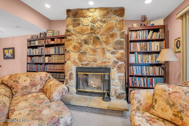 413 Brewers Bridge Road, Jackson, NJ 08527
