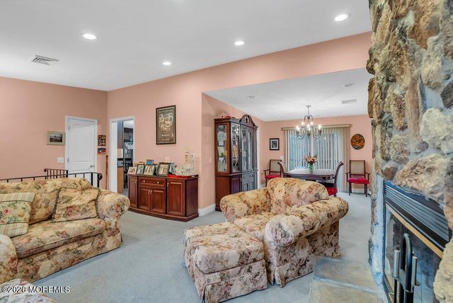 413 Brewers Bridge Road, Jackson, NJ 08527