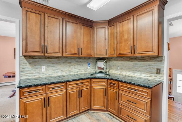 413 Brewers Bridge Road, Jackson, NJ 08527