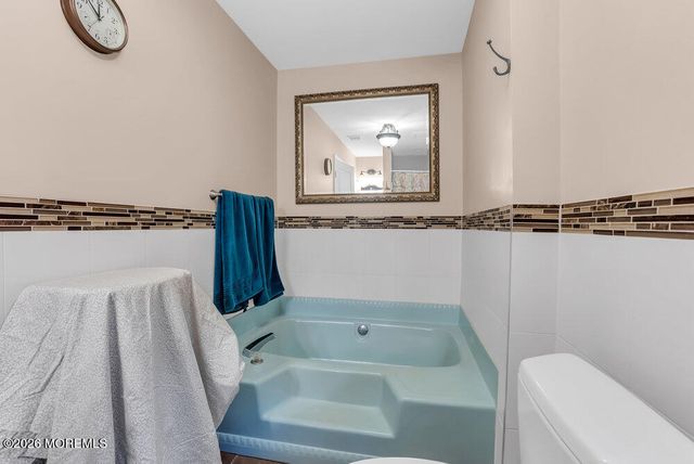 413 Brewers Bridge Road, Jackson, NJ 08527