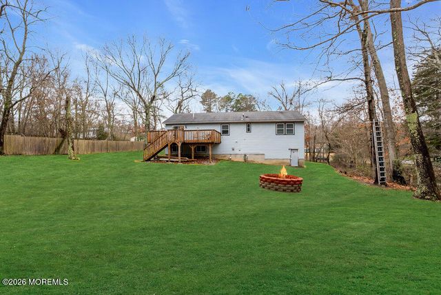 413 Brewers Bridge Road, Jackson, NJ 08527