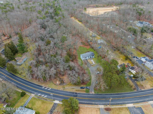 413 Brewers Bridge Road, Jackson, NJ 08527