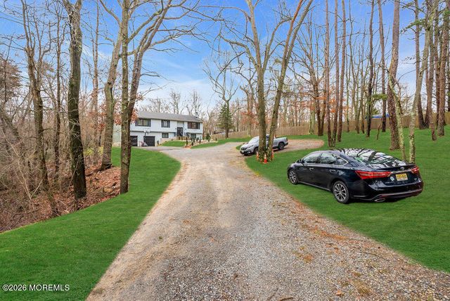 413 Brewers Bridge Road, Jackson, NJ 08527