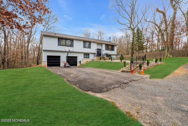 413 Brewers Bridge Road, Jackson, NJ 08527