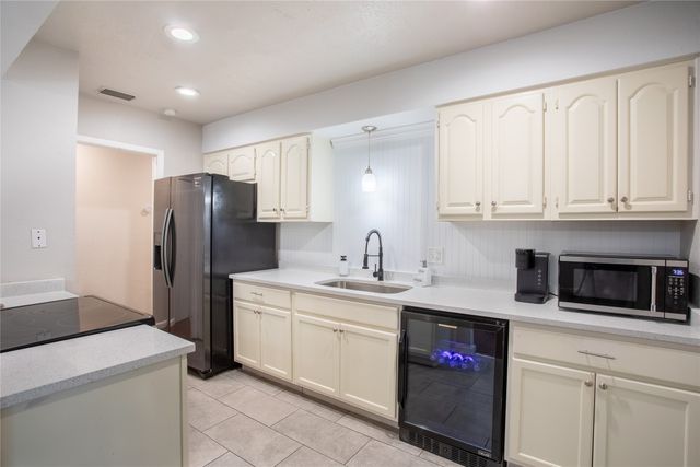 641 Furlong Drive, Dallas, TX 75211