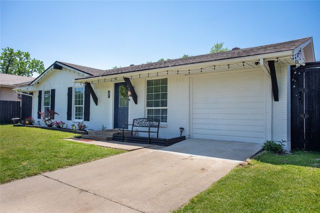 641 Furlong Drive, Dallas, TX 75211