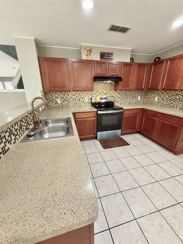 503 Angela Lane, Euless, TX 76039