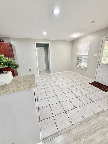 503 Angela Lane, Euless, TX 76039