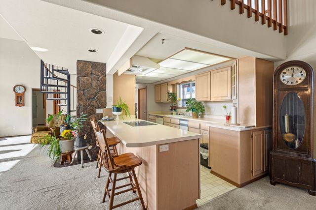 7431 Rogue River Drive, Shady Cove, OR 97539