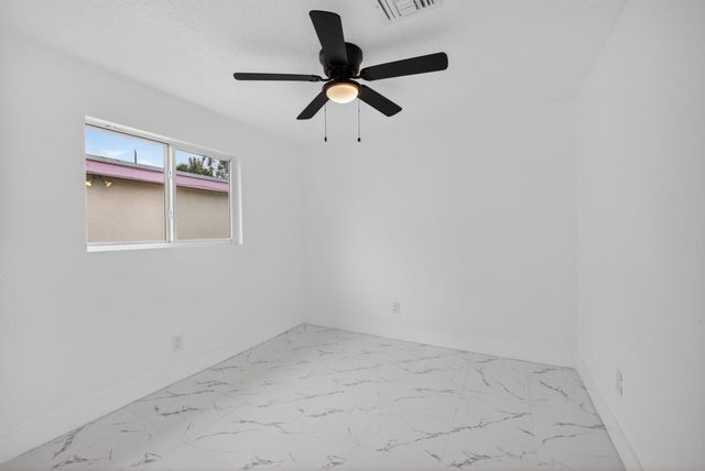 1225 W 32 Street, Riviera Beach, FL 33404