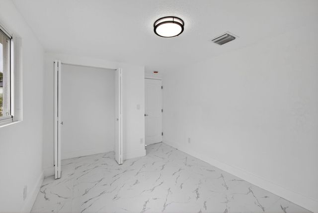 1225 W 32 Street, Riviera Beach, FL 33404