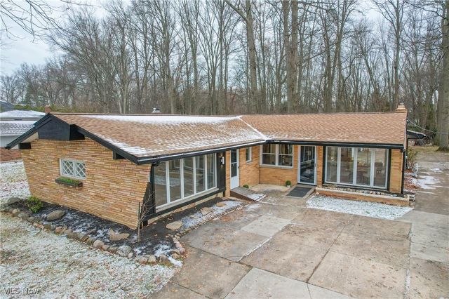 26454 Strawberry Lane, Westlake, OH 44145