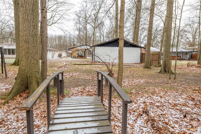 26454 Strawberry Lane, Westlake, OH 44145