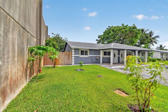 1615 Shirley Court, Lantana, FL 33462