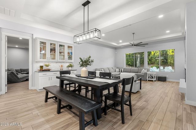 2052 E CRESCENT Way, Gilbert, AZ 85298