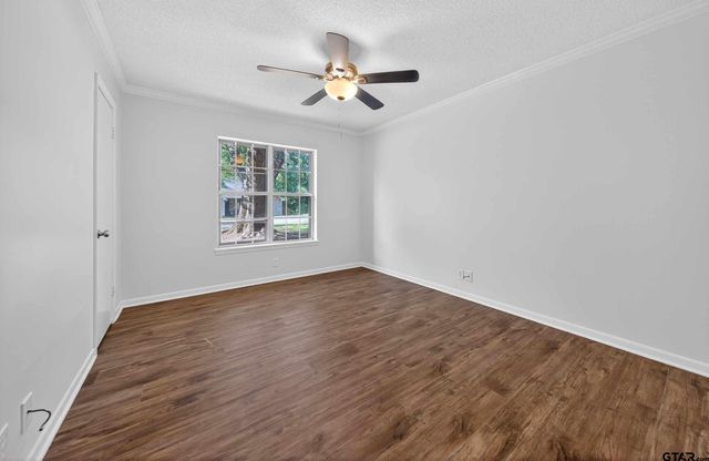 206 Woodhaven Dr, Whitehouse, TX 75791