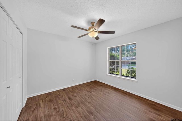 206 Woodhaven Dr, Whitehouse, TX 75791