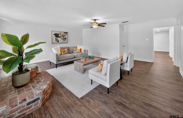 206 Woodhaven Dr, Whitehouse, TX 75791