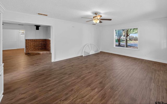 206 Woodhaven Dr, Whitehouse, TX 75791