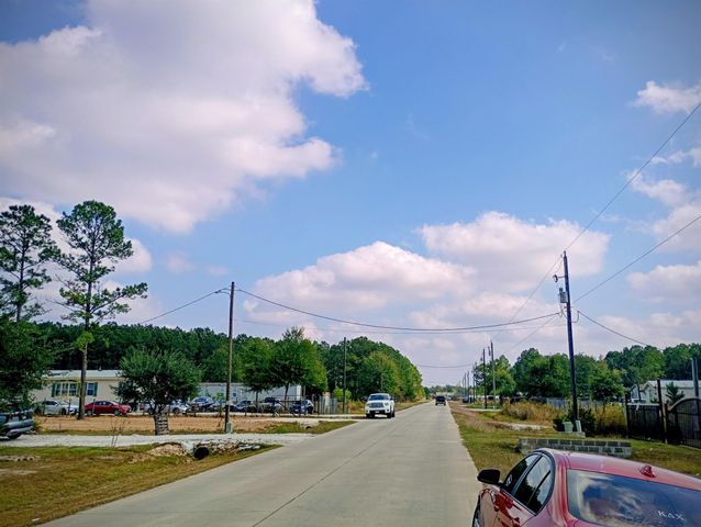 1308 County Road 3545, Cleveland, TX 77327