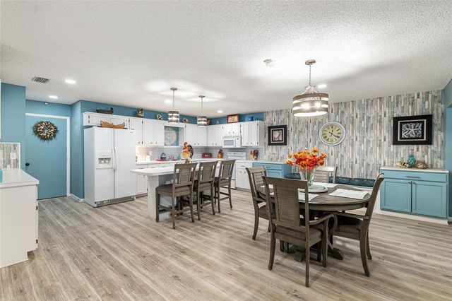 8711 SW 92ND PLACE D, Ocala, FL 34481