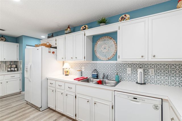 8711 SW 92ND PLACE D, Ocala, FL 34481