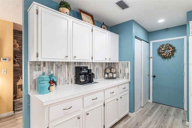 8711 SW 92ND PLACE D, Ocala, FL 34481