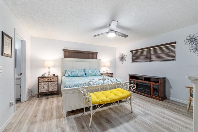 8711 SW 92ND PLACE D, Ocala, FL 34481