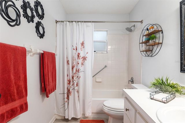 8711 SW 92ND PLACE D, Ocala, FL 34481