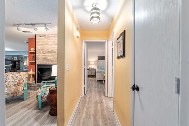 8711 SW 92ND PLACE D, Ocala, FL 34481