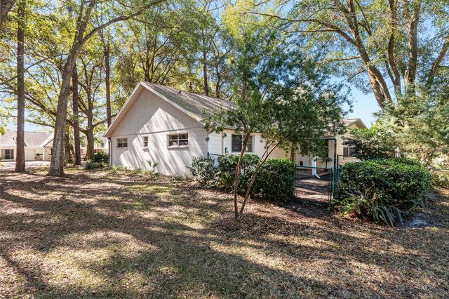 8711 SW 92ND PLACE D, Ocala, FL 34481