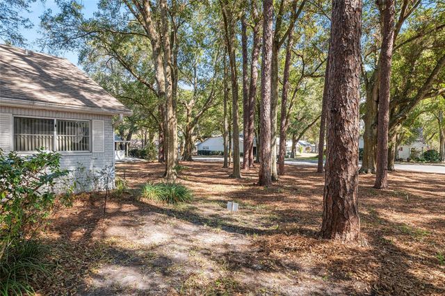 8711 SW 92ND PLACE D, Ocala, FL 34481