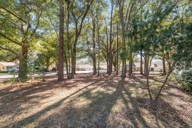 8711 SW 92ND PLACE D, Ocala, FL 34481