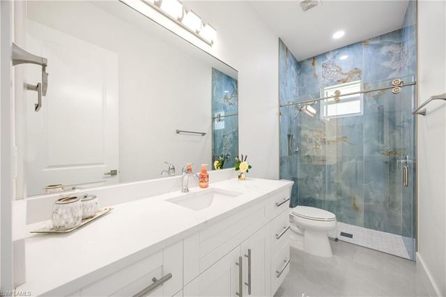 909 8th ST SE, Naples, FL 34117