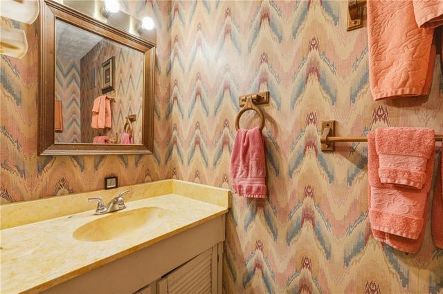 1198 Ashborough SE Terrace J, Marietta, GA 30067