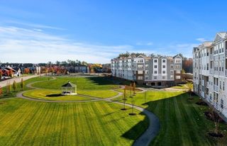 320 Martins Landing 401, North Reading, MA 01864