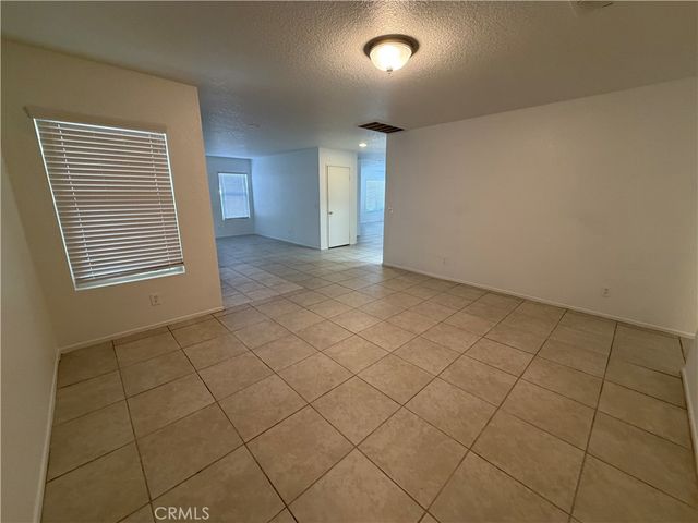 38646 Annette Avenue, Palmdale, CA 93551
