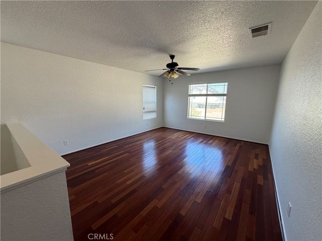 38646 Annette Avenue, Palmdale, CA 93551